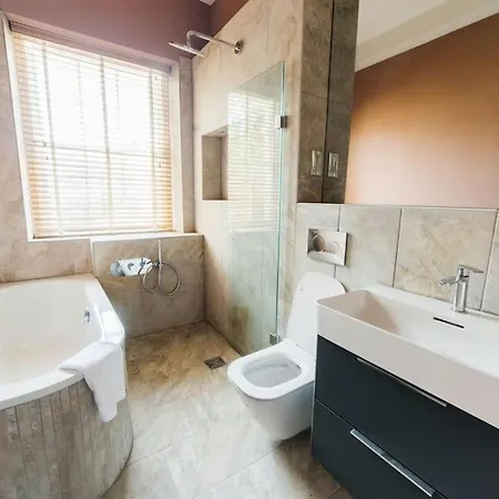 Luxury, Central, Sun-Filled 3 Bed Haven In Bath Exterior photo